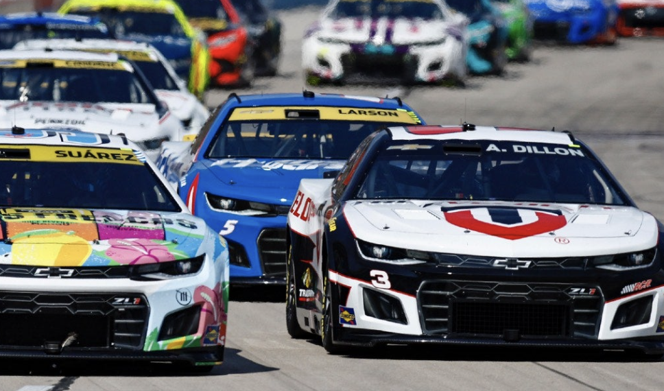 UN PROBLEMA AÉREO RETRASA ACTIVIDAD DE NASCAR EN EL AUTÒDROMO HERMANOS RODRÌGUEZ